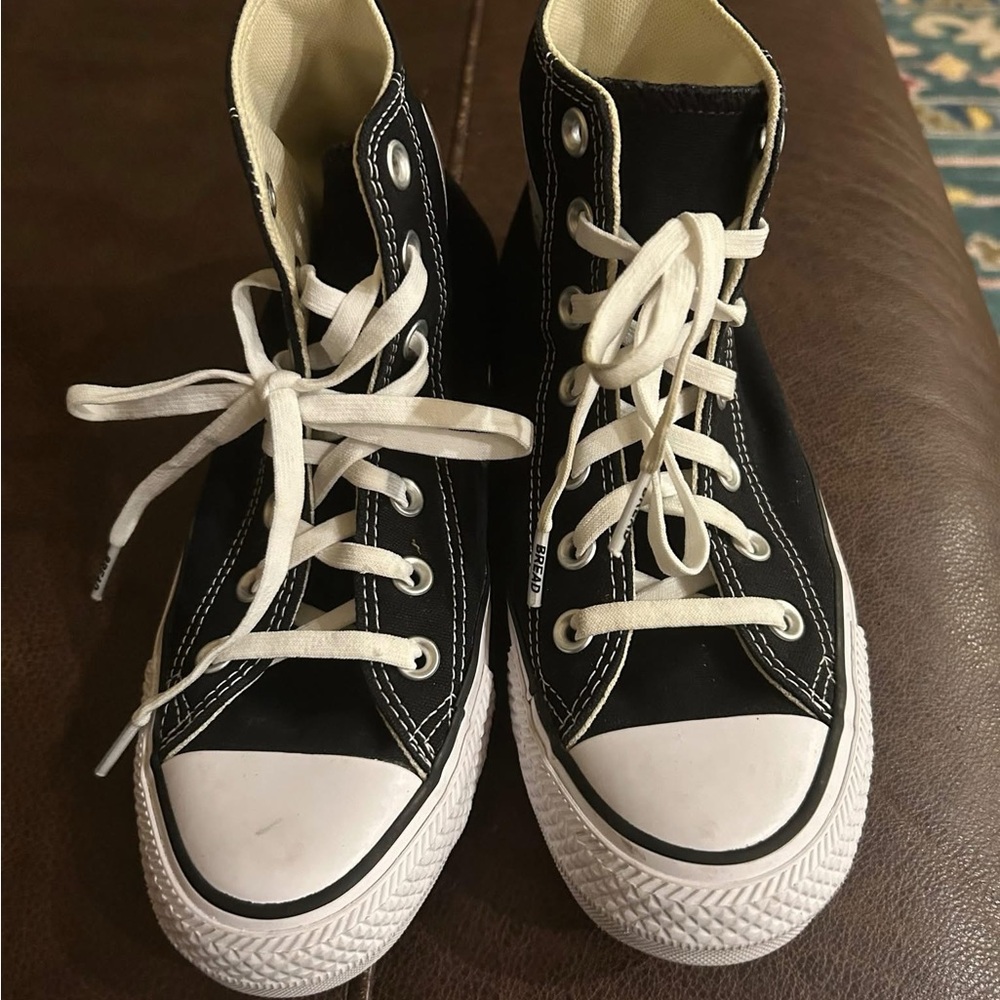 Converse Chuck Taylor High-Top Size 7 Womens LIKE NEW Slip On Laces